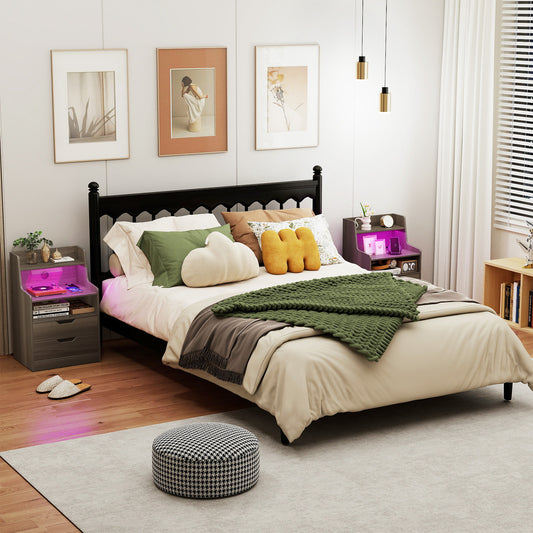 The bedside tables placed on either side of a double bed in a bedroom