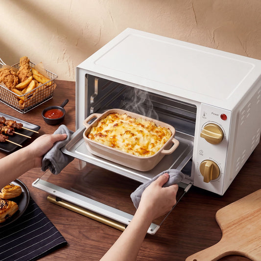 HOMCOM Mini Oven, 9L Countertop Electric Grill, Toaster Oven with Adjustable Temperature and Timer, 750W, White