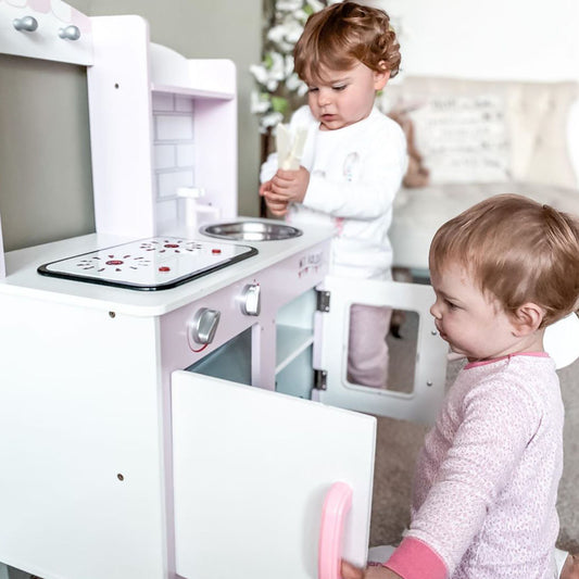 HOMCOM Kids Pretend Kitchen Playset w/ Cooking Toy Accessories in Pink;