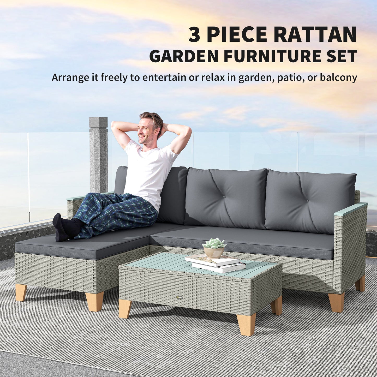 طقم أثاث حديقة من 3 قطع من Rattan Outsunny، أثاث استرخاء بشكل حرف L للحديقة مع طاولة قهوة بسطح خشبي ووسائد سميكة، رمادي فحم