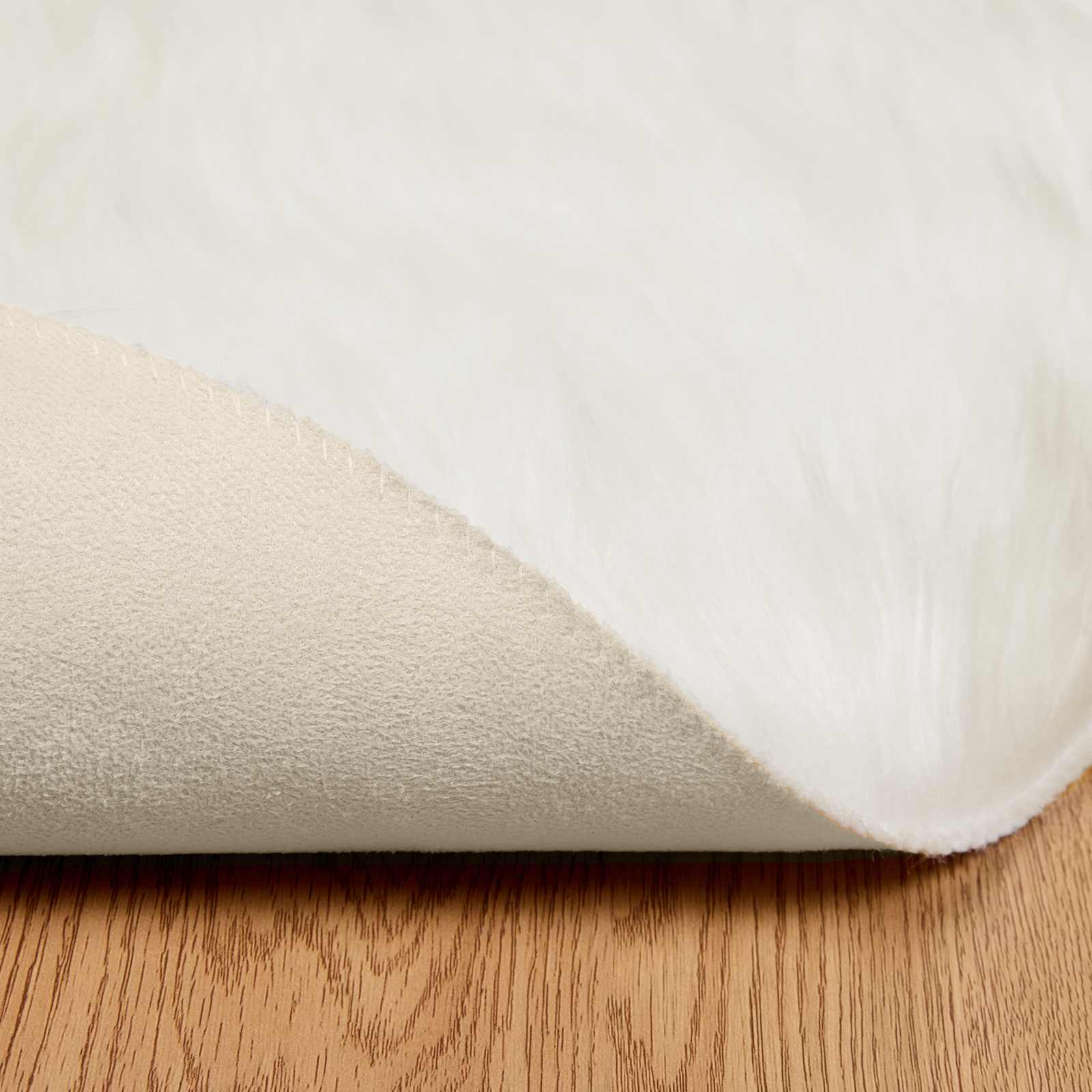 vidaXL Faux Sheepskin Rug TAFALLA White Ø 160 cm Polyester 6