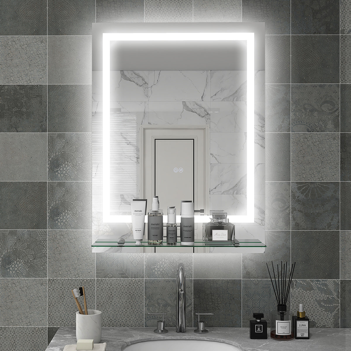 kleankin LED Bathroom Mirror with Lights and Shelf in Clear