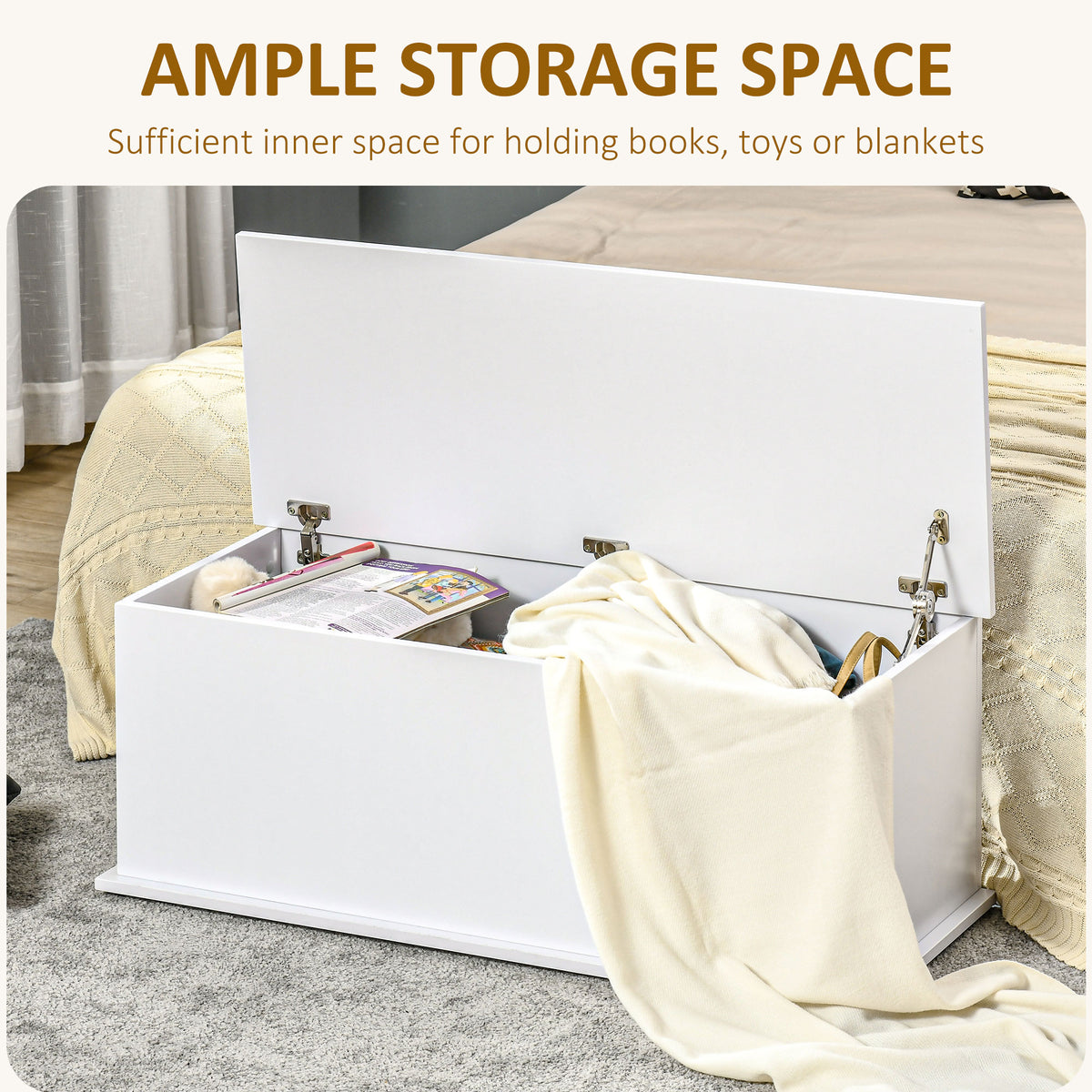 HOMCOM 113L Storage Chest in White