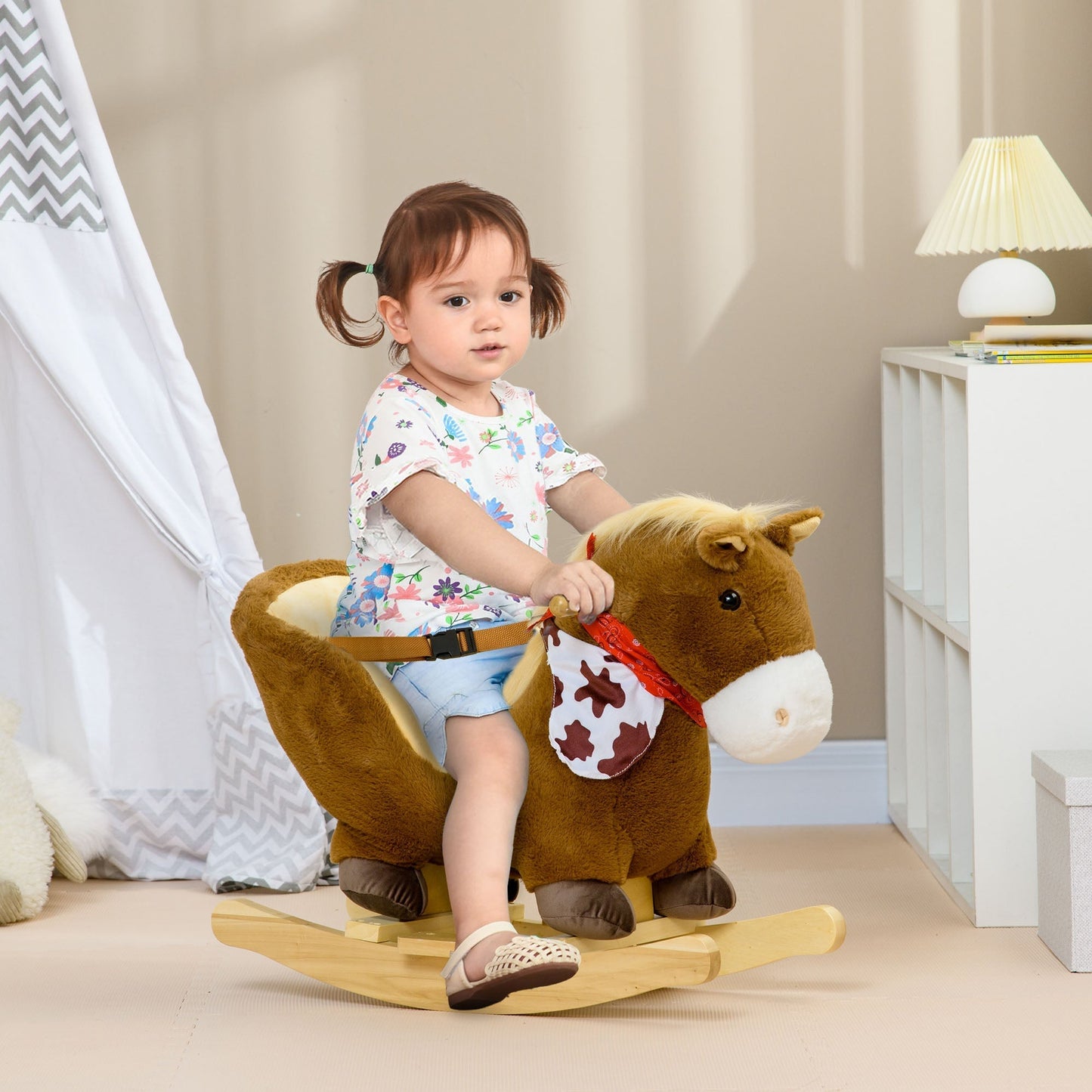 حصان هزاز للأطفال من هومكوم، مع حزام أمان، أصوات، دواسات قدم - بني