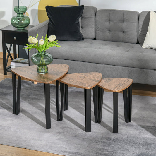 طاولات HOMCOM المتداخلة، مجموعة من 3 طاولات قهوة، طاولات تعشيش مثلثة بأرجل معدنية، طاولة جانبية صناعية لغرفة المعيشة، حبيبات خشب الجوز