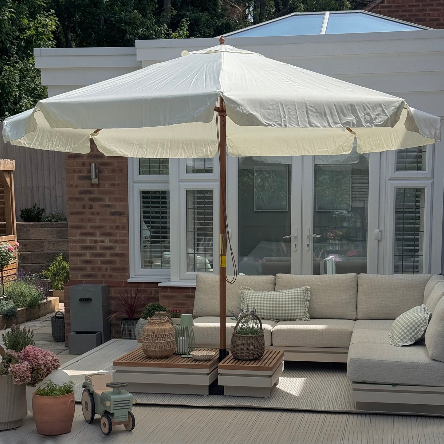 Outsunny 3.3m Elegant Wooden Parasol - Cream