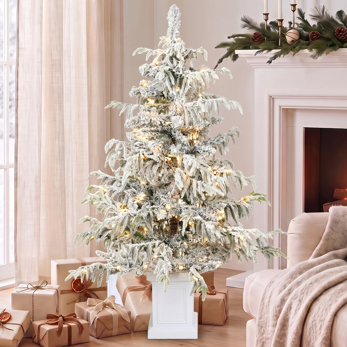 HOMCOM 4ft Prelit Flocked Christmas Tree in Green and White