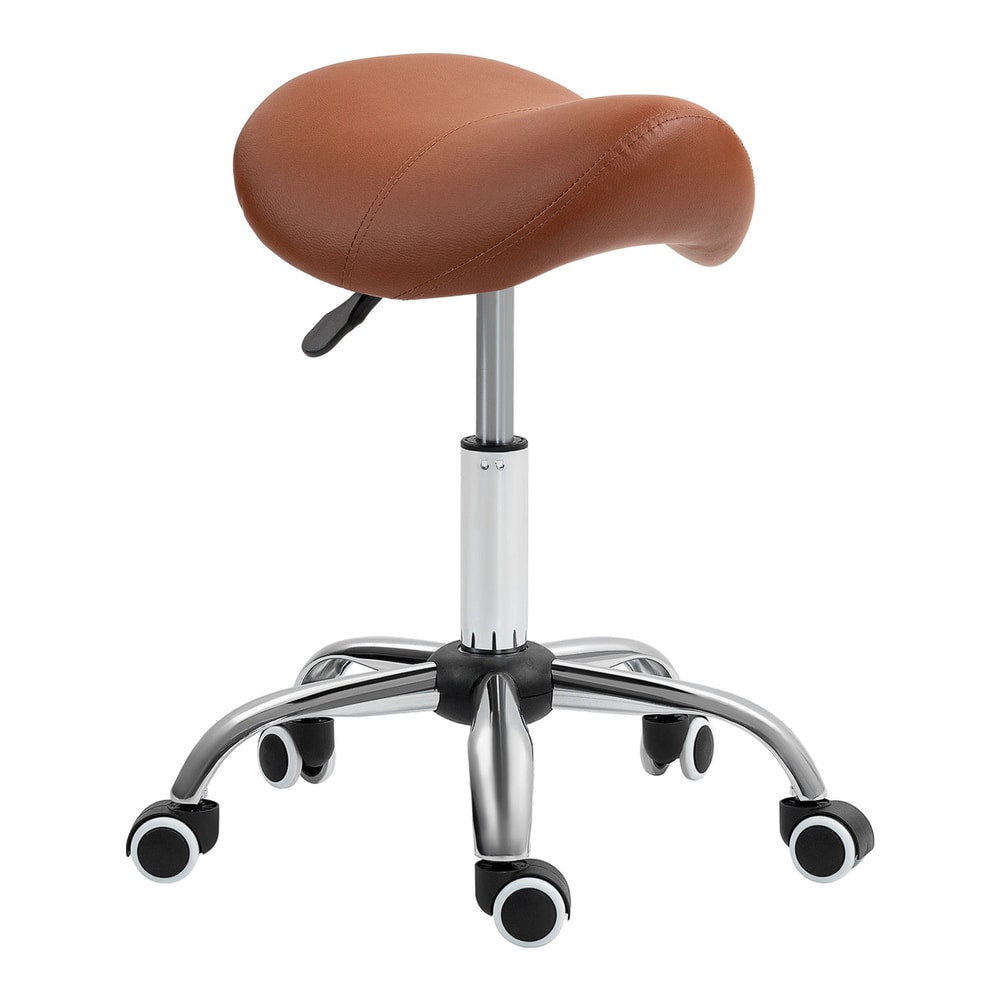HOMCOM Saddle Stool with a brown seat and a chrome base with five castor wheels on a white background