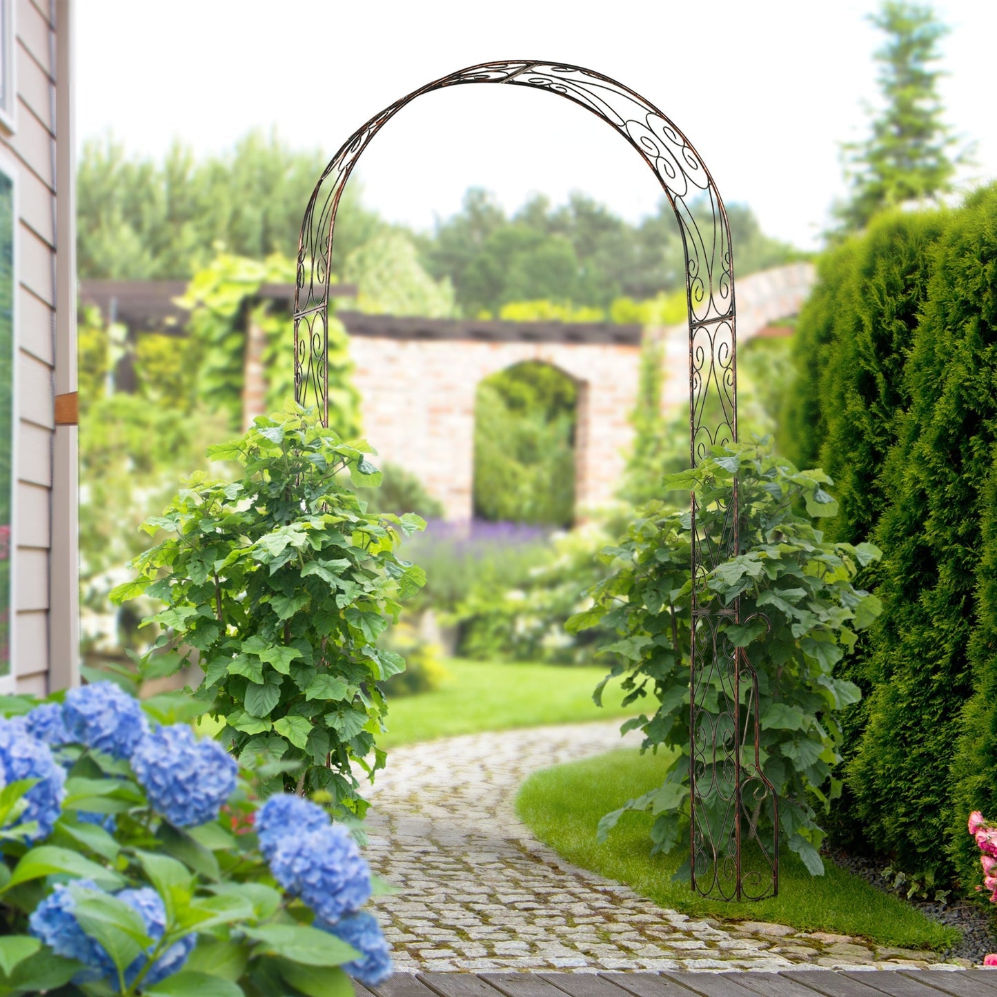 Outsunny Metal Garden Arch Trellis, قوس تعريشة مزخرف للممرات وحفلات الزفاف والاحتفالات، 120 × 30 × 226 سم