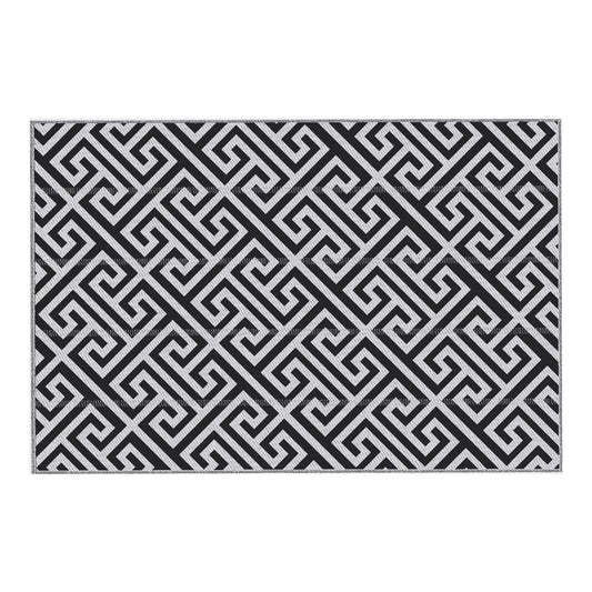 Outsunny Outdoor Rug with a black and white geometric pattern