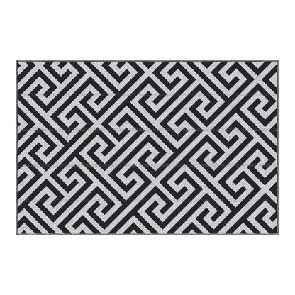 Outsunny Outdoor Rug with a black and white geometric maze pattern