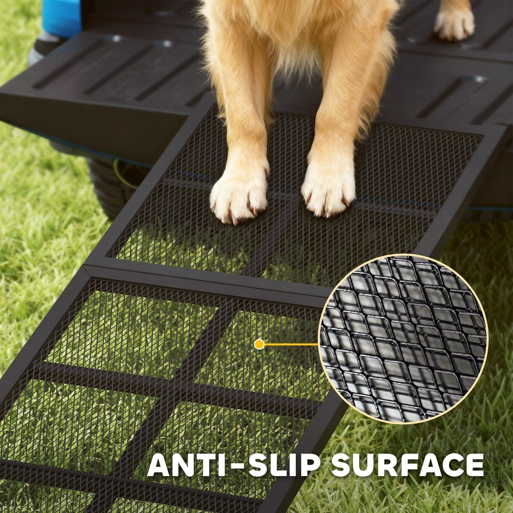 Close up of the anti-slip surface on the dog ramp