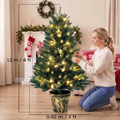 HOMCOM Realistic Xmas Tree in Green
