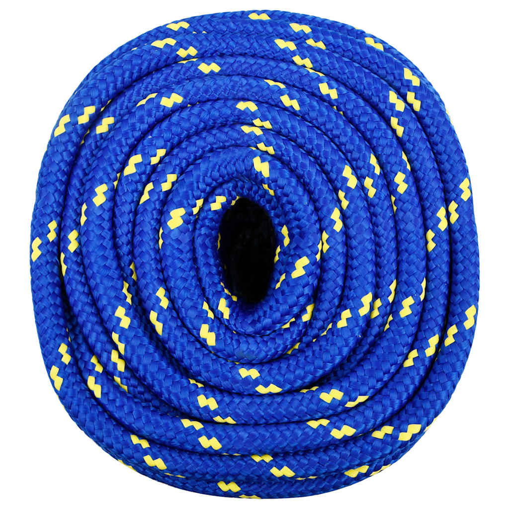 The boat rope viewed from directly above showing the spiral pattern of the coil
