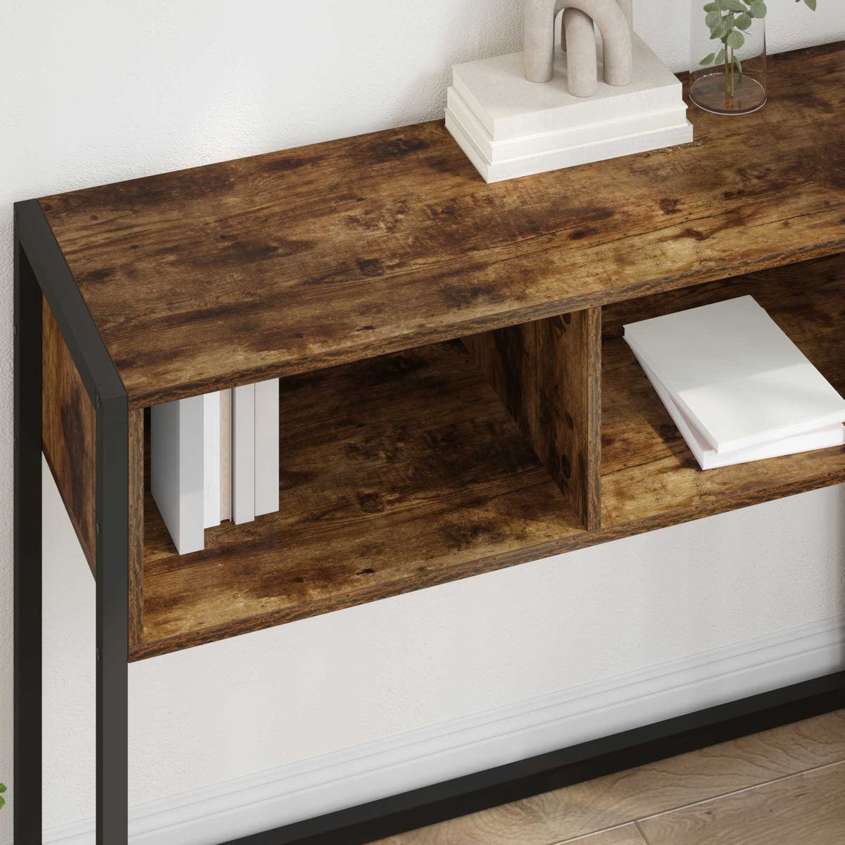 Close up of the wood grain texture on the end table shelves