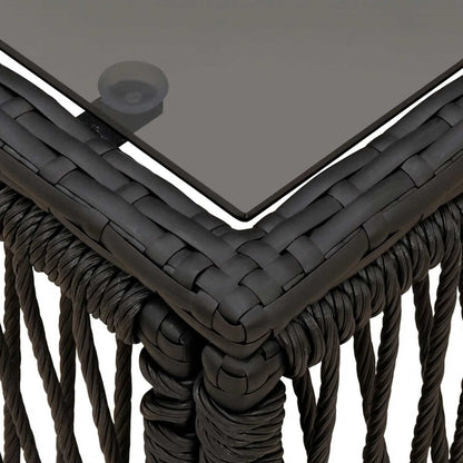 Detail of the corner construction of the black PE rattan garden table
