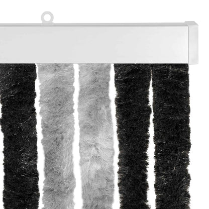 Close up of the top of the insect screen showing the hanging mechanism and chenille strands