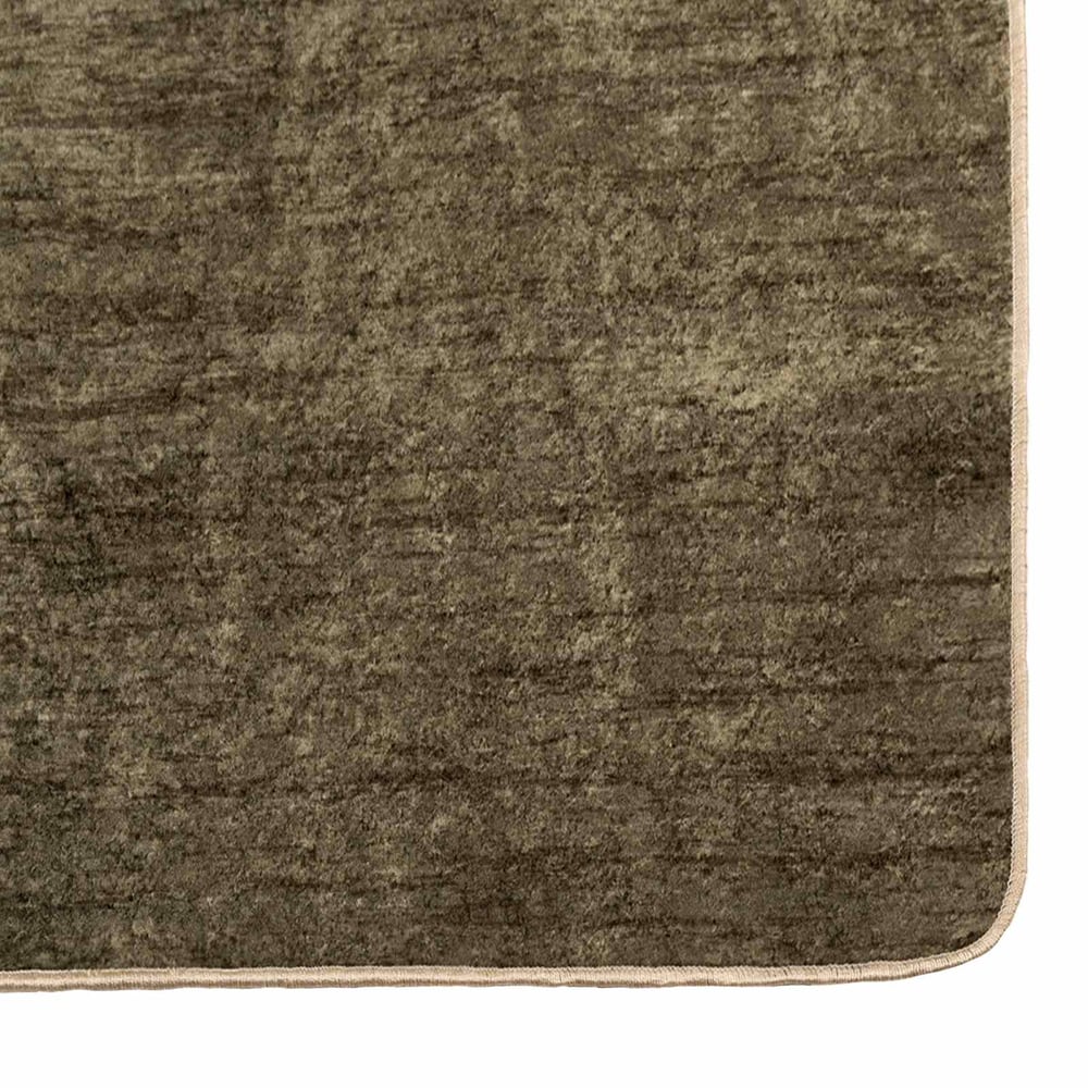 Corner detail of the forest green MARSA rug runner