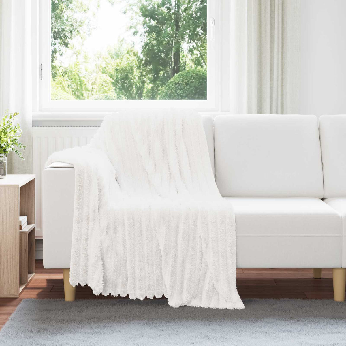 vidaXL Throw Blankets 6 pcs White 2.85 kg Fleece draped over a white sofa