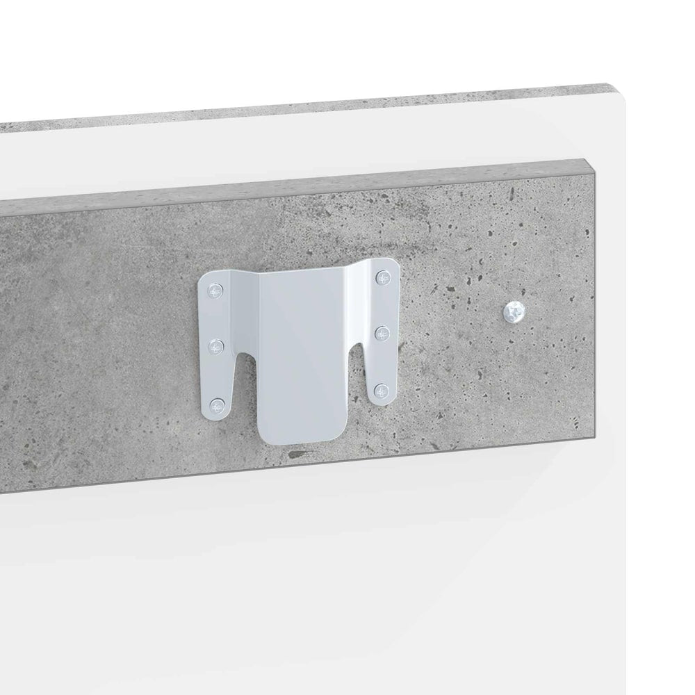 Close up of the metal mounting bracket attached to the headboard